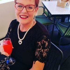 Meet your Posher, Di